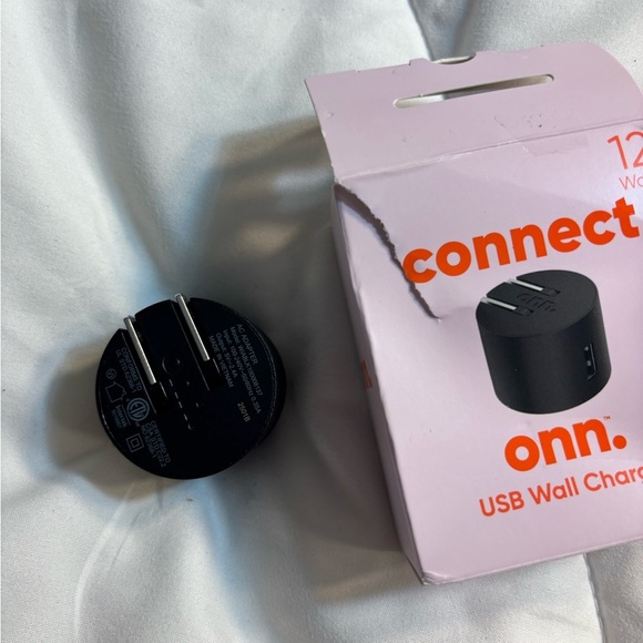 onn. Black USB Wall Charger 12W - Picture 3 of 4